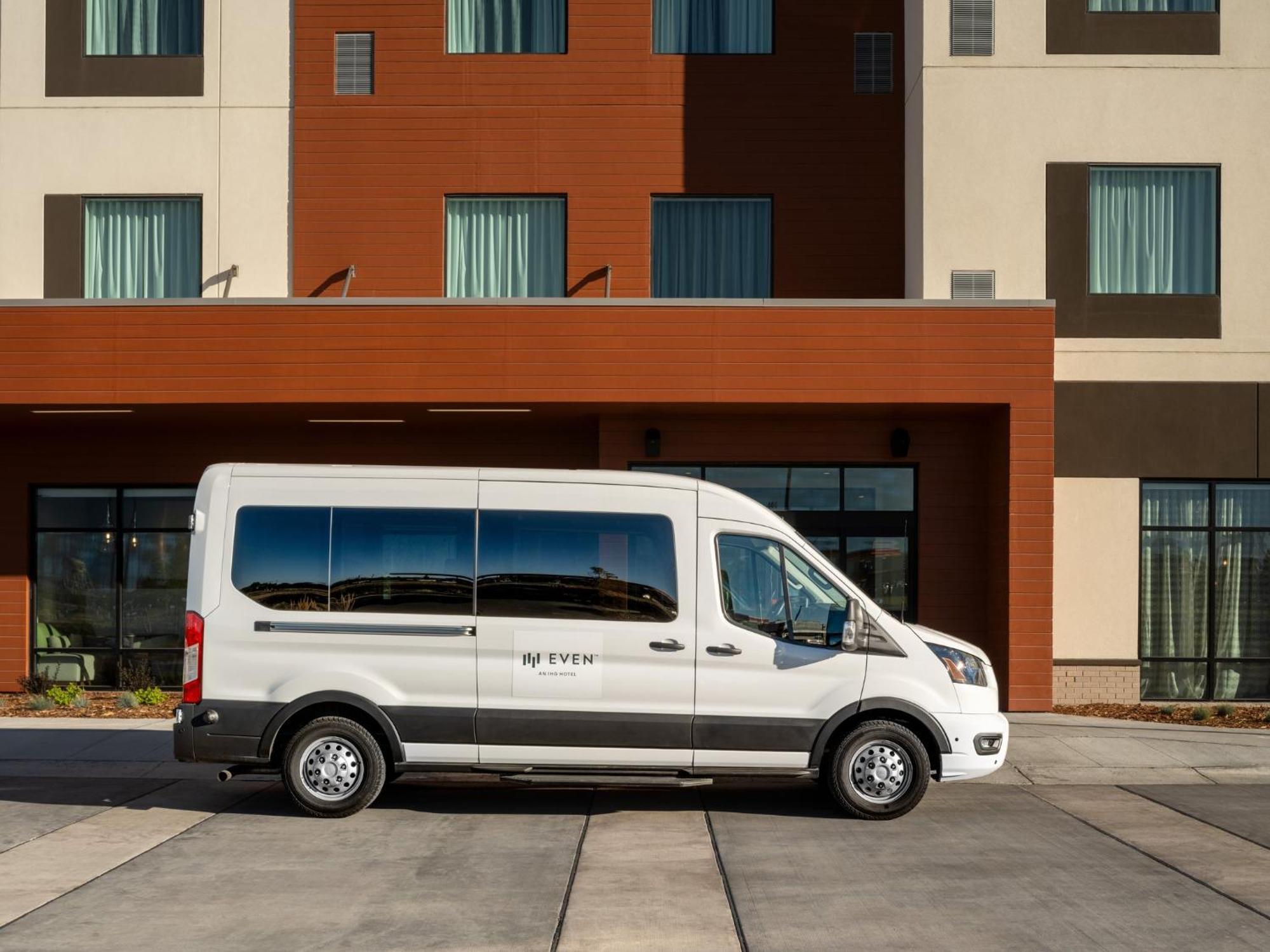 Even Hotel Bozeman Yellowstone Intl Arpt By Ihg Belgrade Exterior foto